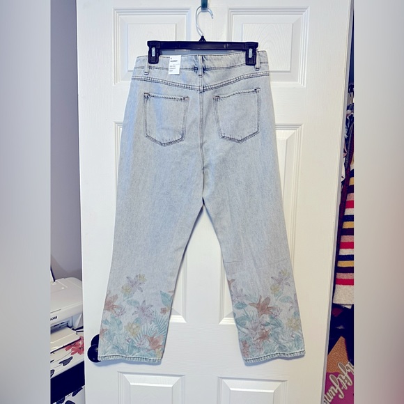 Tribal Aubrey Mid-Rise Straight Crop Jeans - Picture 4 of 8